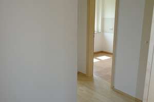 Hübsche Wohnung mit schickem Fensterbad, West-Balkon und Stellplatz – Sachsenring 41, 9127 Gablenz, Chemnitz – Vorschaubild 17