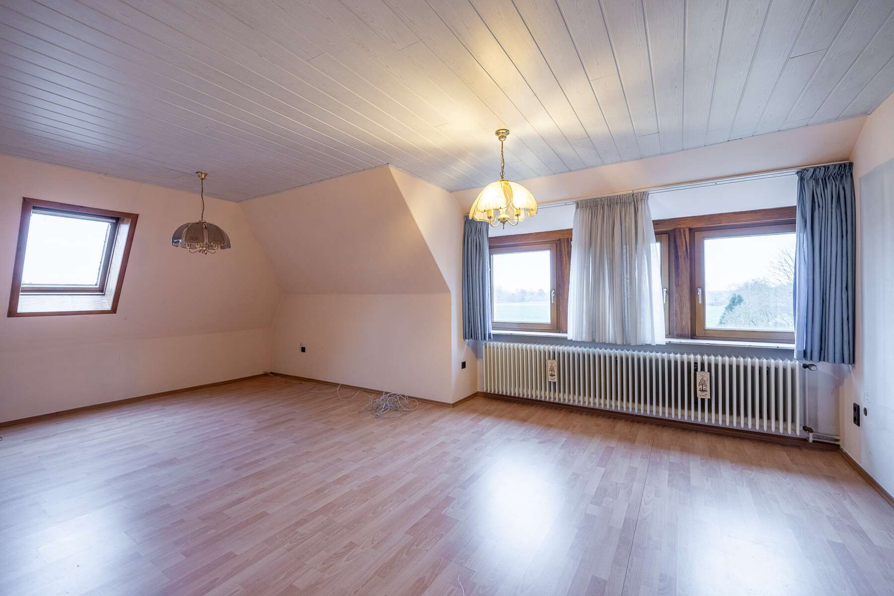 Immobilie in Weyhe - Offene Besichtigung: Fr.13.02.26 um 15:30Uhr
Geräumiges Einfamilienhaus mit Garten in zentraler Lag - Bild 11