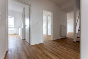 ***Reserviert*** Frisch Sanierte Dachgeschosswohnung mit Stellplatz in Erfurt-Süd – Wilhelm-Busch-Straße 75, 99099 Daberstedt, Erfurt – Vorschaubild 8