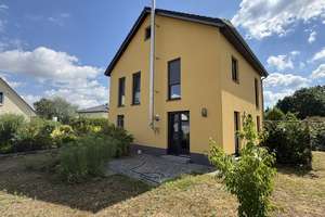 Schickes hochwertiges Einfamilienhaus in 14476 Potsdam !