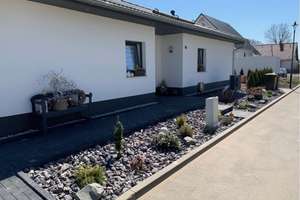 Neubau Bungalow KFW 55 mit Garage und fertigem Garten in Borna zu verkaufen. – Die vollständige Adresse der Immobilie erhältst du vom Anbieter., 4552 Borna – Vorschaubild 1