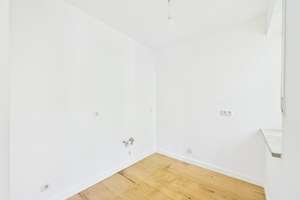 gut geschnittene, renovierte & sofort verfügbare, leere Erdgeschoßwohnung in Solln – Die vollständige Adresse der Immobilie erhältst du vom Anbieter., 81479 Solln, München – Vorschaubild 5
