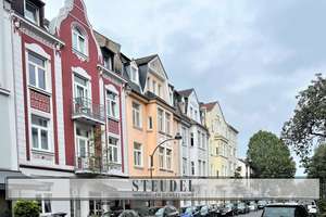 mächtiges WOHN/GESCHÄFTSHAUS /Parkplätze in OBERKASSEL