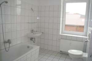 Gemütliche Dachgeschoss-Wohnung mit Balkon in Stadtfeld Ost! – Annastr. 23a+b, 39108 Stadtfeld Ost, Magdeburg – Vorschaubild 4