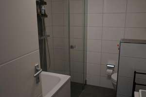 Familienfreundliche 4-Zimmer-Wohnung in Rheinnähe – Mainstr. 5, 51149 Westhoven, Köln – Vorschaubild 9