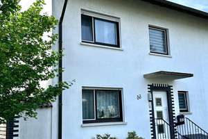 Moderne Wohlfühloase in Oberkirch: Großzügige Doppelhaushälfte mit Top-Ausstattung – Die vollständige Adresse der Immobilie erhältst du vom Anbieter., 77704 Oberkirch – Vorschaubild 1
