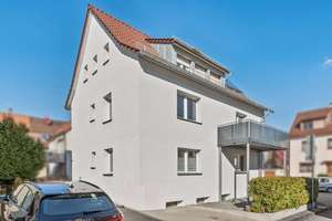 ::: Möbilierte 2,5 Zi.-DG-Whg. mit EBK, Stpl. im Freien - Pauschalpreis inkl. Nebenkosten ::: ::: – Die vollständige Adresse der Immobilie erhältst du vom Anbieter., 70435 Zuffenhausen-Frauensteg, Stuttgart – Vorschaubild 2