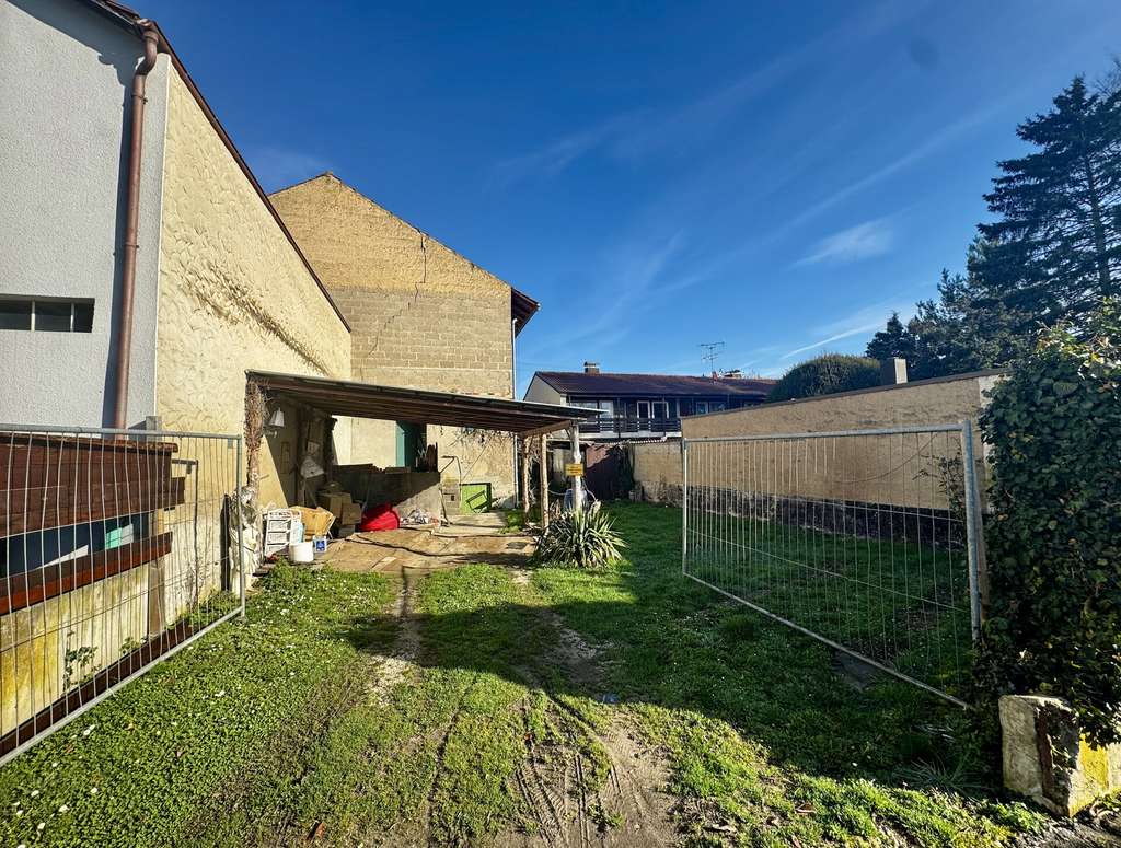 Immobilie in Ihringen - Reihenhaus mit großem Innenhof & Scheune – seltene Gelegenheit zum Kauf - Bild 2