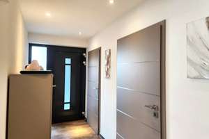 Moderne Doppelhaushälfte mit Terrasse – Ihr neues Zuhause in bester Lage zum Wohlfühlen! – Die vollständige Adresse der Immobilie erhältst du vom Anbieter., 74336 Brackenheim – Vorschaubild 4