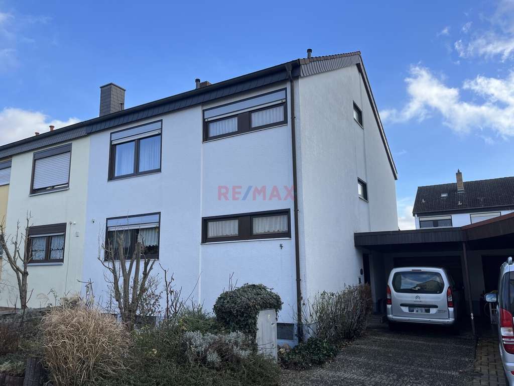 Immobilie in Altrip - Großes Familiennest mit Garage und Extras! - Bild 0