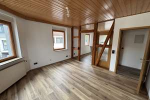 Helle 2-Zimmerwohnung in Kämpfelbach-Ersingen