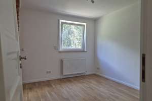 Stilvoll saniertes Reihenmittelhaus in Hamburg-Bramfeld – 22179 Bramfeld, Hamburg – Vorschaubild 29