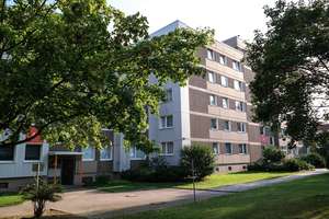 Komfortable 3-Zimmer-Wohnung mit viel Platz für die Familie – Stralsunder Ring 46, 38444 Westhagen, Wolfsburg – Vorschaubild 1