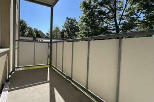 ++  Bequem im Erdgeschoss 3-Zimmer-Wohnung  mit DUSCHE  ++ – Carl-von-Ossietzky-Straße 112, 9127 Gablenz, Chemnitz – Vorschaubild 2