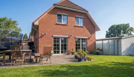 Bild von Modernisiertes Einfamilienhaus mit großzügigem Grundstück in ruhiger Wohnlage