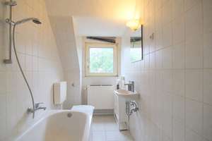 Vermietete 2-Zimmer Dachgeschosswohnung in zentraler Lage von Düsseldorf-Oberbilk – Die vollständige Adresse der Immobilie erhältst du vom Anbieter., 40225 Stadtmitte, Düsseldorf – Vorschaubild 8