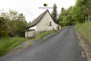 Die perfekte Haus-Aufgabe: Bauernhaus mit 11 Ar Grund in Spiegelberg.