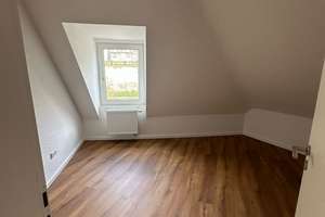 Wohnen mit Charakter: 3-Zimmer-Dachgeschosswohnung in Kassel-Süd direkt am Weinberg – Frankfurter Str. 44, 34121 Süd, Kassel – Vorschaubild 11