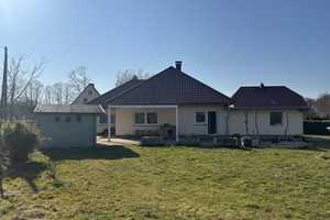 Gepflegter Bungalow mit 1 ha großem Grundstück zentral auf Rügen  – Rügen (Kreis) – Vorschaubild 4