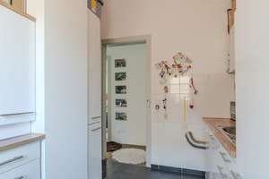 Altbaucharme trifft Werthaltigkeit – 3-Zimmer-Wohnung in zentraler Lage – Die vollständige Adresse der Immobilie erhältst du vom Anbieter., 70435 Zuffenhausen-Frauensteg, Stuttgart – Vorschaubild 9