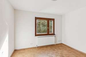 Aufwendig saniertes Einfamilienhaus mit Einliegeroption auf traumhaftem Grundstück in HH-Hausbruch – Die vollständige Adresse der Immobilie erhältst du vom Anbieter., 21149 Hausbruch, Hamburg – Vorschaubild 12