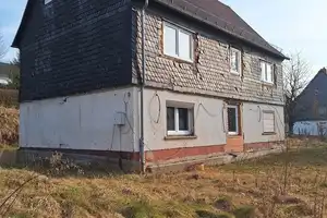 Großes Einfamilienhaus mit großem Grundstück zum fertig gestallten – Zwickau (Kreis) – Vorschaubild 2