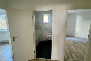*ERDGESCHOSS WOHNUNG * renovierte 2 ZKB * Tageslichtbad mit Badewanne* Saarbrücken BURBACH – Die vollständige Adresse der Immobilie erhältst du vom Anbieter., 66115 Burbach, Saarbrücken – Vorschaubild 10
