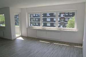 Velbert-Neviges! Renovierte 3 Zimmer-Wohnung mit Balkon – Titschenhofer Straße 7, 42553 Neviges, Velbert – Vorschaubild 1