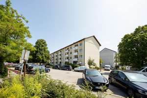 Gepflegte 3-Zimmer-Eigentumswohnung – Solide Kapitalanlage in beliebter Wohnlage – Die vollständige Adresse der Immobilie erhältst du vom Anbieter., 81475 Fürstenried-West, München – Vorschaubild 2