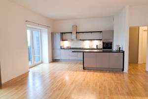 Helle 3 Zimmerwohnung in Düsseldorf-Oberkassel - Wentzel Dr. – Schanzenstr. 78, 40549 Oberkassel, Düsseldorf – Vorschaubild 3