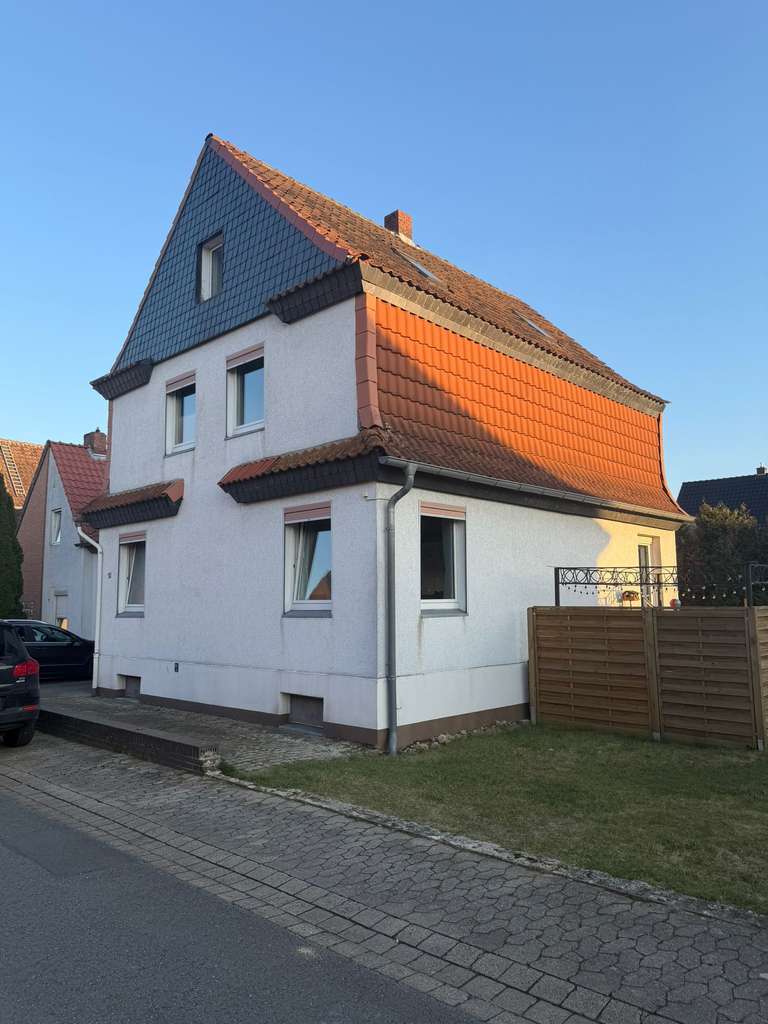 Immobilie in Peine - Dreifamilienhaus ruhig gelegen in Peine OT Stederdorf - Bild 0