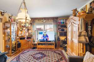 Charmantes Gevierthaus  mit Entwicklungsmöglichkeiten am Landshuter Moniberg – Die vollständige Adresse der Immobilie erhältst du vom Anbieter., 84028 Peter und Paul, Landshut – Vorschaubild 17
