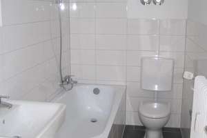Renovierte 2-Zimmer-Wohnung mit Balkon und 57,91 m² Wohnfläche – Rheinbergerstr. 21, 85057 Nordwest, Ingolstadt – Vorschaubild 4