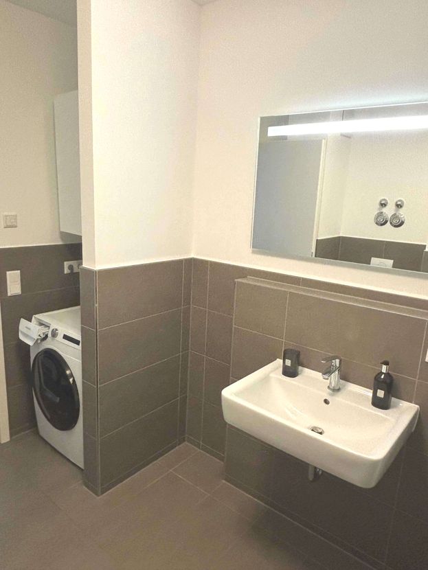 Top Wohnung-- Top Preis... V-E-R-K-A-U-F-T image