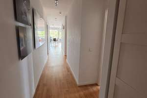 Viel Platz für den Alltag in dieser neuwertigen 4-Zimmer-Wohnung in Offenbach – 63067 Kaiserlei, Offenbach am Main – Vorschaubild 5