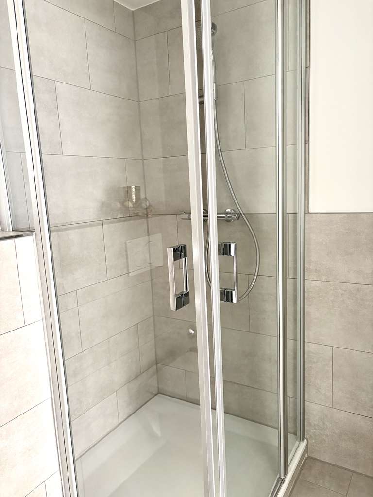 Immobilie in Bad Neuenahr-Ahrweiler - Kernsanietes Apartment mit Tiefgaragenstellplatz  einziehen und wohlfühlen - Bild 2