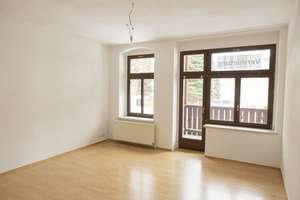 HELLE 3-ZIMMER-WOHNUNG MIT BALKON IN CHEMNITZ-EBERSDORF – Die vollständige Adresse der Immobilie erhältst du vom Anbieter., 9131 Ebersdorf, Chemnitz – Vorschaubild 3