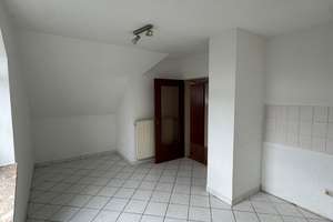NUR MIT WOHNBERECHTIGUNGSSCHEIN ! 2 - Zimmer Dachgeschosswohnung mit Dachterrasse! – Prußweg 27, 30165 Hainholz, Hannover – Vorschaubild 5