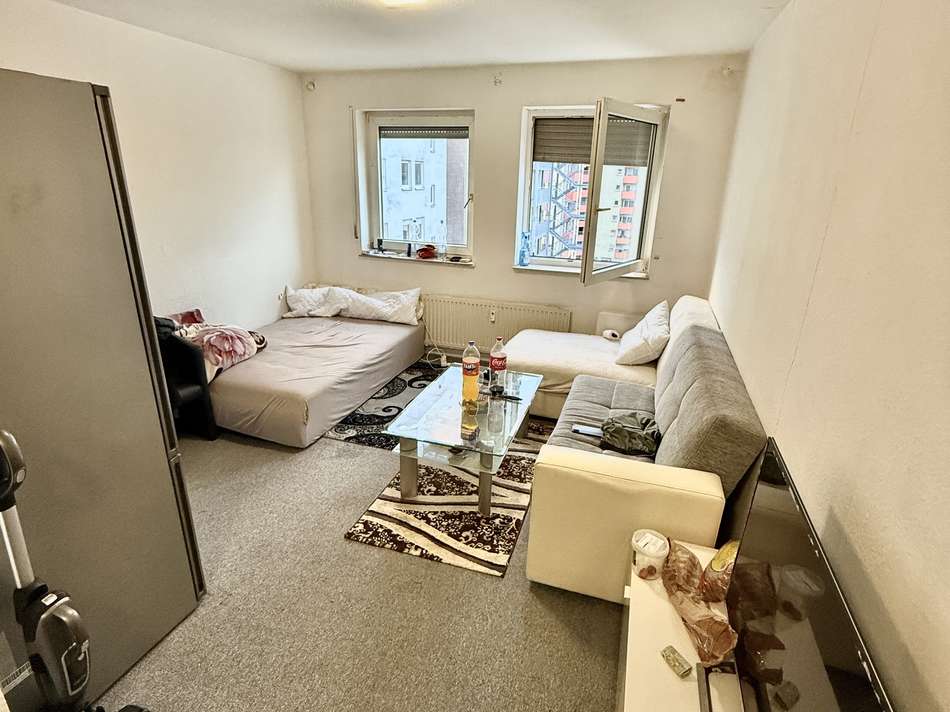 Wohn- und Schlafzimmer