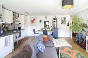 Wohnkomfort in begehrter Lage: Moderne 2-Zimmer-Wohnung mit Südbalkon und TG-Stellplatz
 – 70193 Vogelsang, Stuttgart – Vorschaubild 2