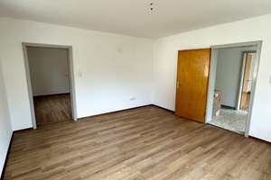 Einfamilienhaus mit 7 Zimmern in Buttenwiesen (Wertinger Straße) – Wertinger Straße 25, 86647 Buttenwiesen – Vorschaubild 8