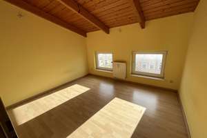 PROVISIONSFREI! Bezugsfreie 2-Zimmer-Eigentumswohnung mit Balkon in der beliebten KTV