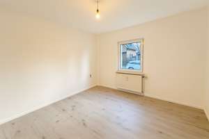 Bezugsfrei: Zweifamilienhaus - Saniert und bereit für neue Bewohner!  – Die vollständige Adresse der Immobilie erhältst du vom Anbieter., 50126 Bergheim – Vorschaubild 7
