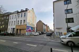 Altbau mit Grundstück, 2 km vom Dom, 6 m Front, 30 m Seite - zur Renovierung oder Neubau – Hartwichstrasse 65, 50733 Köln – Vorschaubild 5