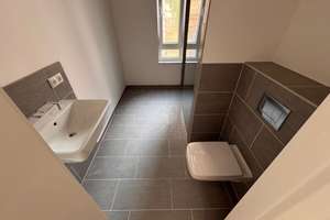 Weißensee: ERSTBEZUG im EIGENEN TOWNHOUSE - 2025: 4-Zi, 3 Etagen, TERRASSE + GARTEN – Die vollständige Adresse der Immobilie erhältst du vom Anbieter., 13086 Weißensee, Berlin – Vorschaubild 1