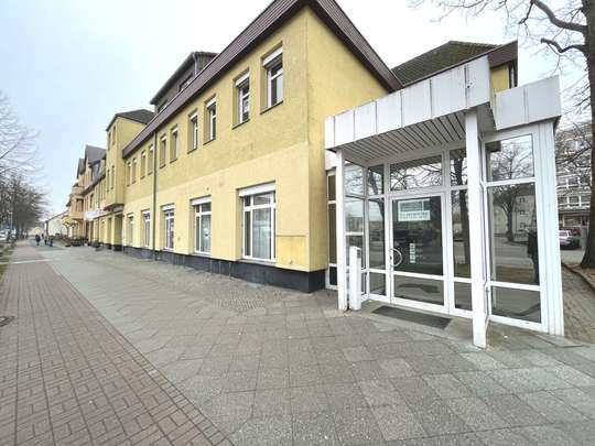 Schone Gewerbeflache In 1 A Lage Berliner Strasse Ehemals Commerzbank