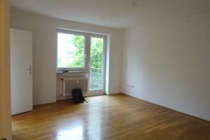 1-Zimmer-Wohnung mit Balkon in Milbertshofen – Illungshofstr. 19, 80807 Milbertshofen, München – Vorschaubild 2