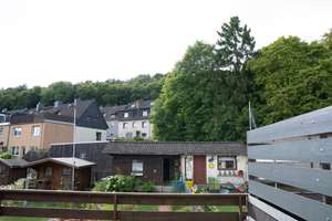 Reihenmittelhaus mit Anbau, großen Balkon, Terrasse, Garten und Garage in Salzgitter- Bad – Die vollständige Adresse der Immobilie erhältst du vom Anbieter., 38259 Salzgitter-Bad, Salzgitter – Vorschaubild 1