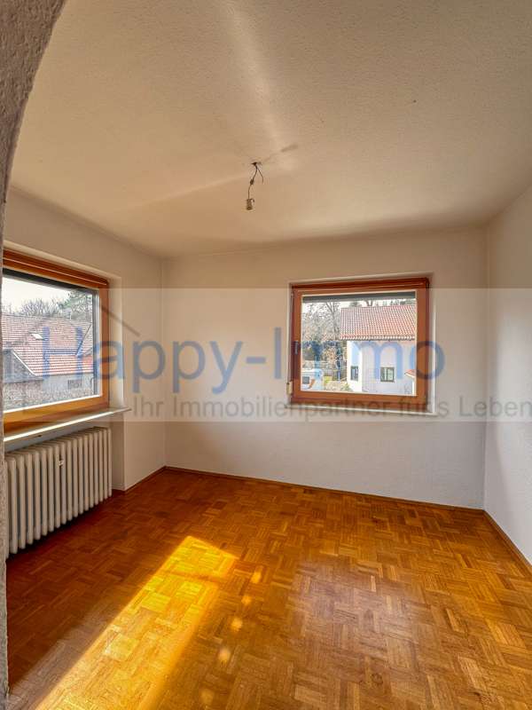 Immobilie in Sauerlach - bezugsfreies 2 Familienhaus mit ausgebauten DG -großes Grundstück Südausrichtung - Bild 8