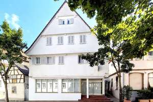 Mehrfamilienhaus plus Gewerbeeinheit – Die vollständige Adresse der Immobilie erhältst du vom Anbieter., 72555 Metzingen – Vorschaubild 2